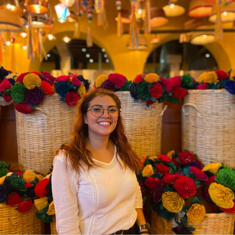 Meet your Posher, Alejandra